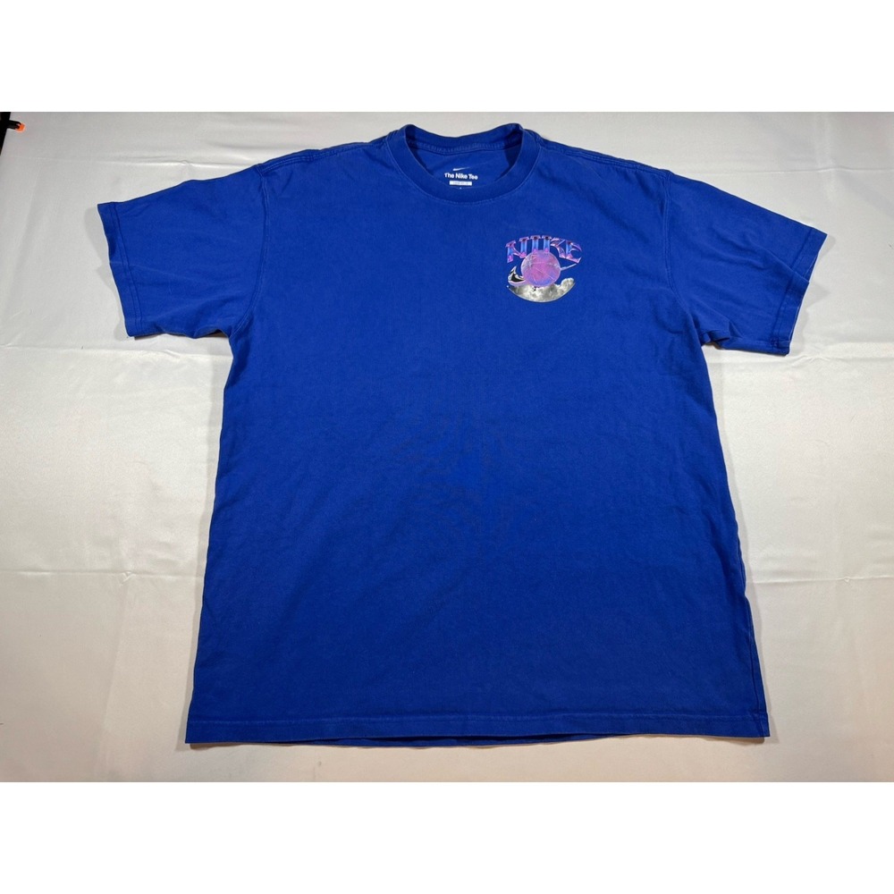 Nike Men's Large Basketball Hoops Graphic Heavyweight Shirt